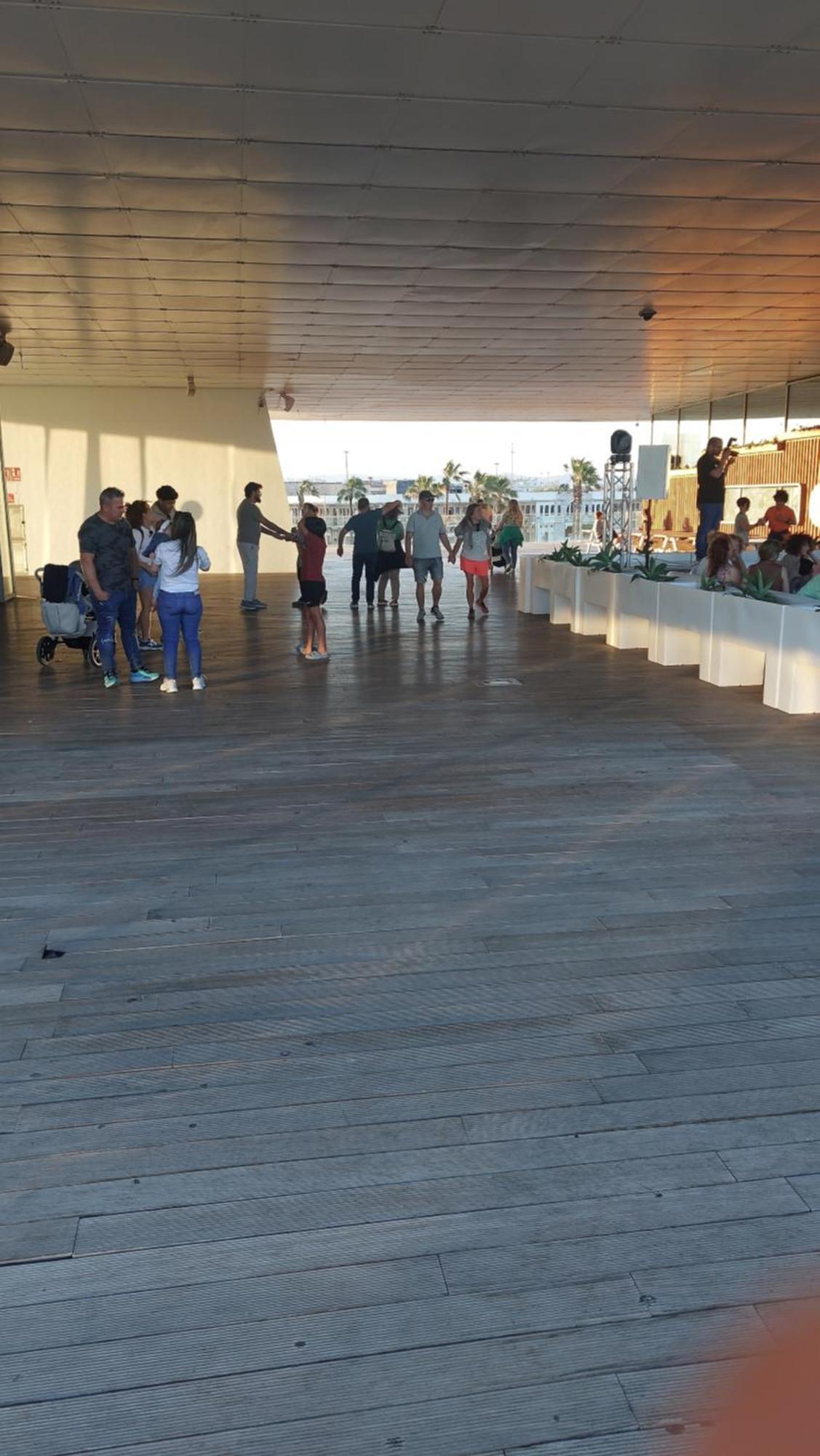 Lyesblb Aparthotel Valencia Buitenkant foto